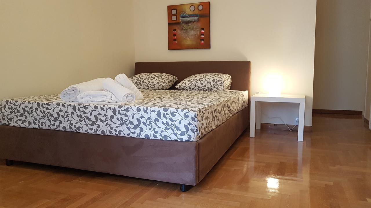 Menta Errathens Apartment - Athens Center, 5 Bd, 2 Bath Bagian luar foto