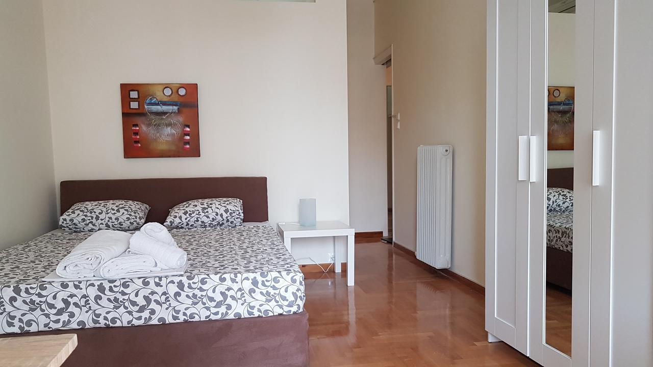 Menta Errathens Apartment - Athens Center, 5 Bd, 2 Bath Bagian luar foto