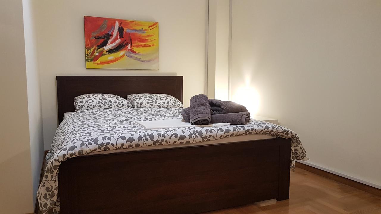 Menta Errathens Apartment - Athens Center, 5 Bd, 2 Bath Bagian luar foto